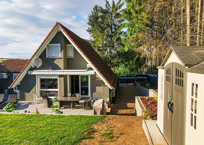 בית נופש 2 Bedroom Beautiful In Ulrichstein